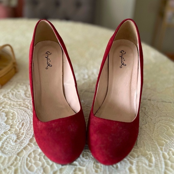 Berry Colored Block Heels | Size 7.5 - Picture 2 of 7
